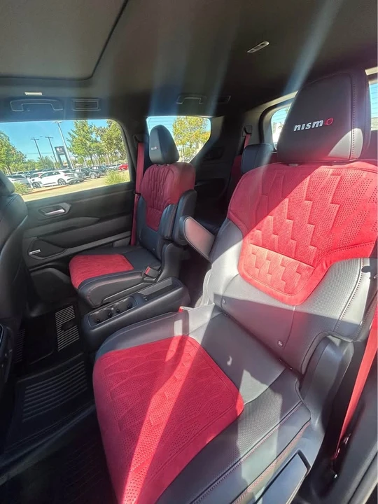 2026 Nissan Armada - Image 4 of 13