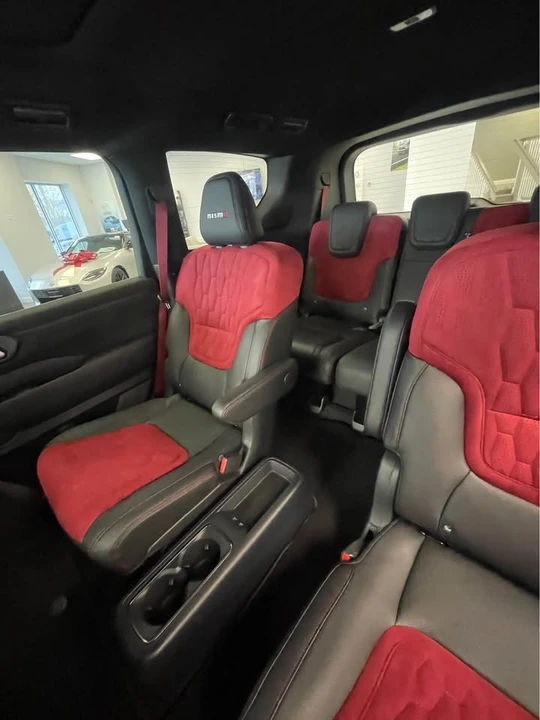 2026 Nissan Armada - Image 11 of 13