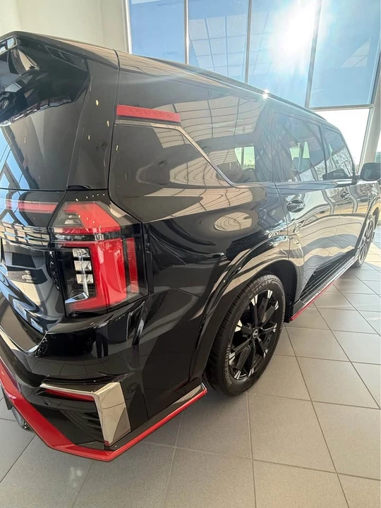 2026 Nissan Armada - Image 4 of 11