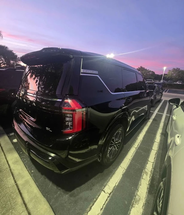 2026 Nissan Armada - Image 10 of 19
