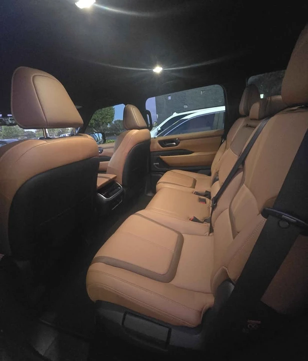2026 Nissan Armada - Image 6 of 19