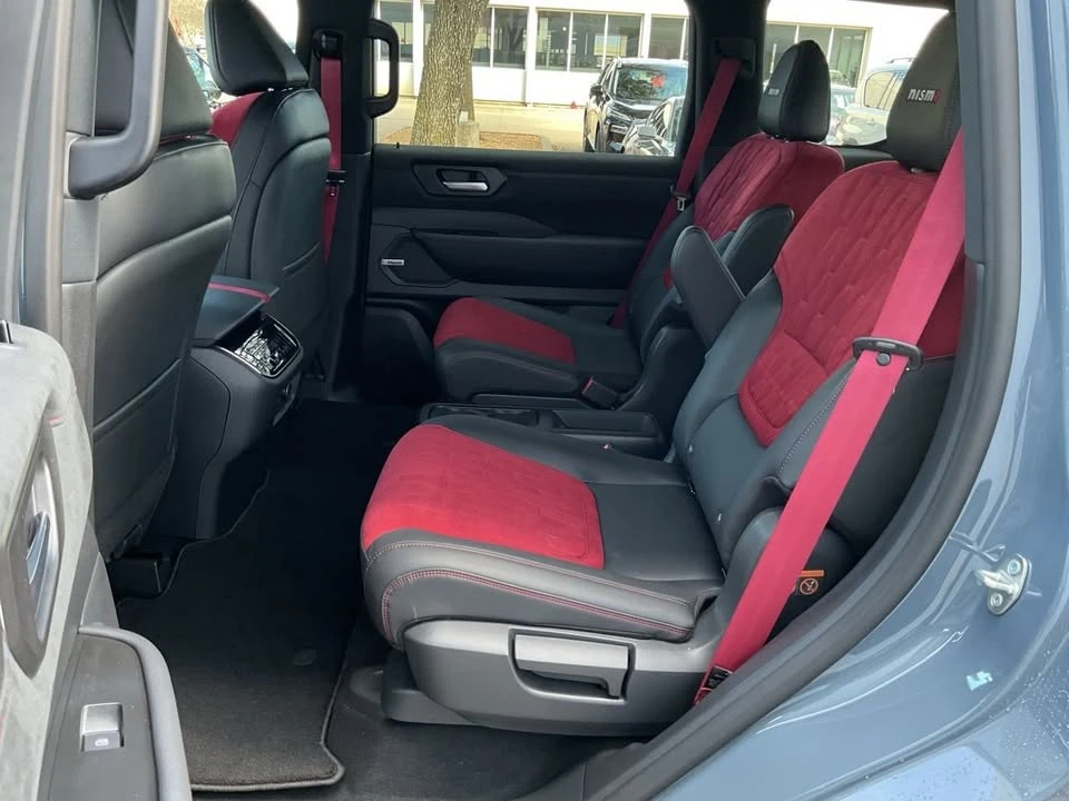 2026 Nissan Armada - Image 16 of 20