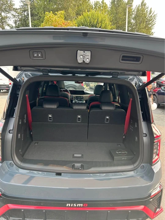 2026 Nissan Armada - Image 8 of 16