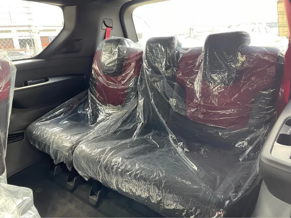 2026 Nissan Armada - Image 11 of 14