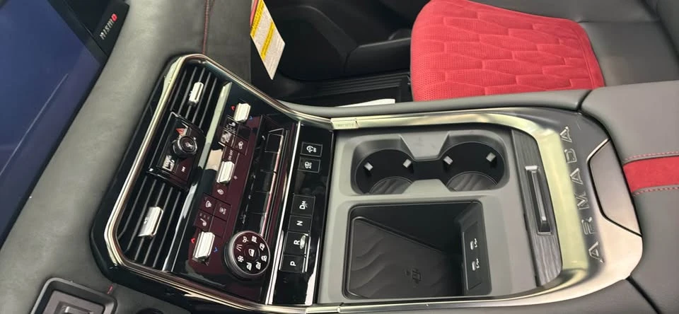 2026 Nissan Armada - Image 13 of 15