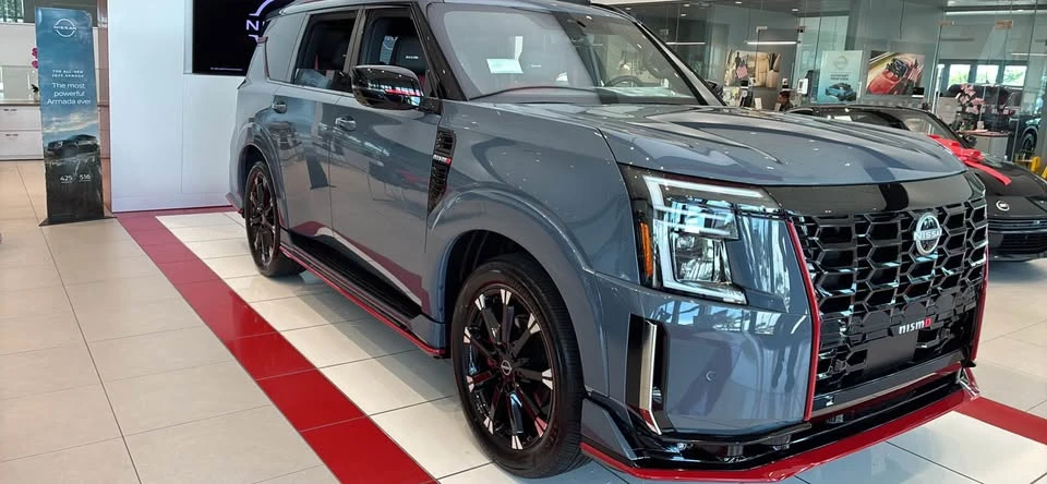 2026 Nissan Armada - Image 2 of 15