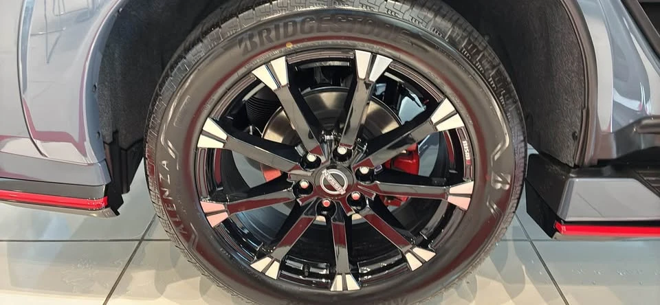 2026 Nissan Armada - Image 7 of 15