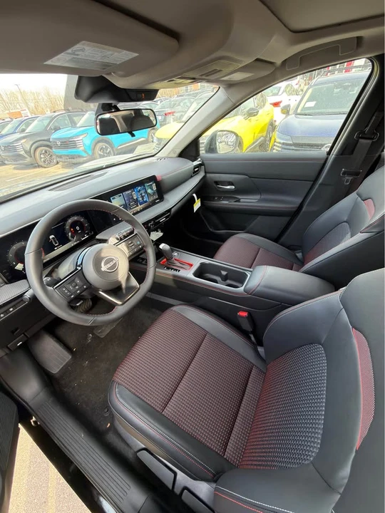 2026 Nissan Kicks - Image 8 of 10