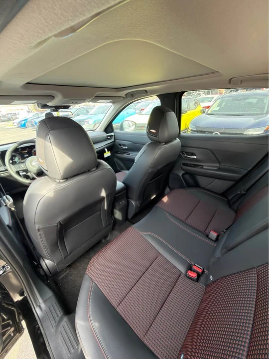 2026 Nissan Kicks - Image 10 of 10