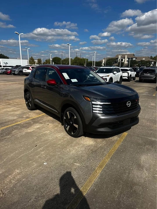 2026 Nissan Kicks - Image 3 of 16