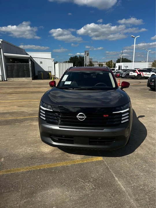 2026 Nissan Kicks - Image 2 of 16