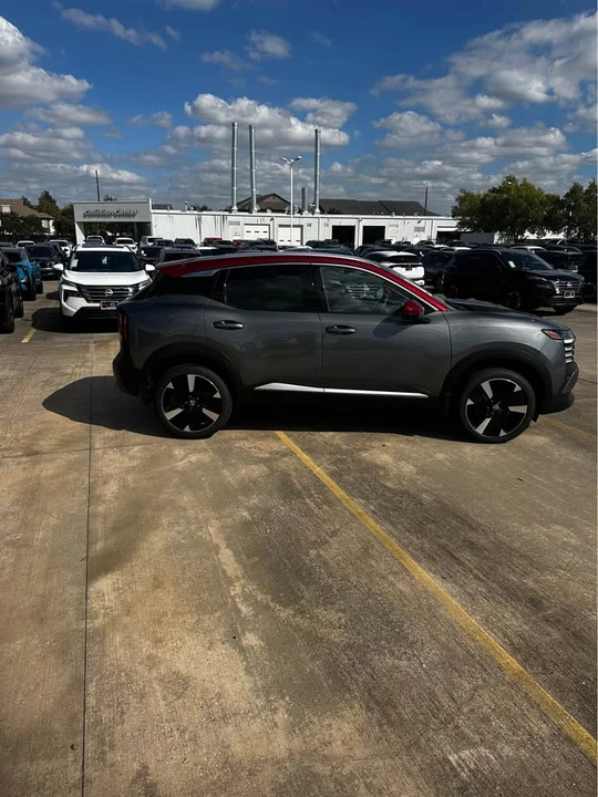 2026 Nissan Kicks - Image 4 of 16