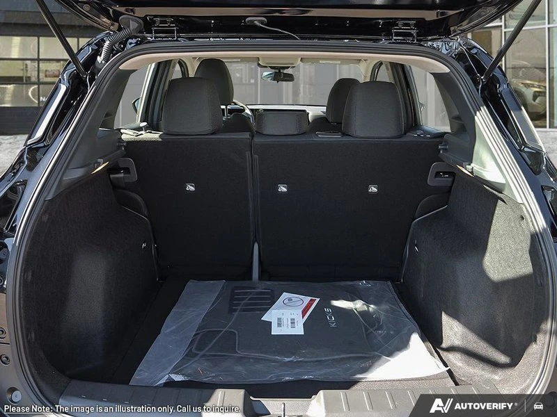 2026 Nissan Kicks - Image 5 of 18
