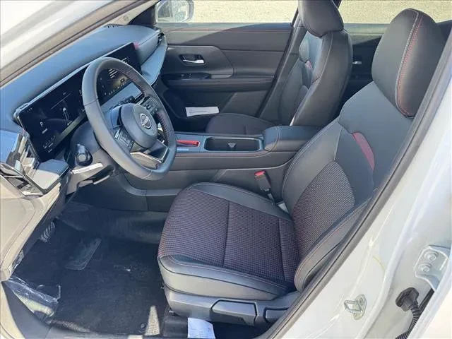 2026 Nissan Kicks - Image 8 of 12