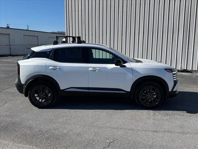 2026 Nissan Kicks - Image 6 of 12