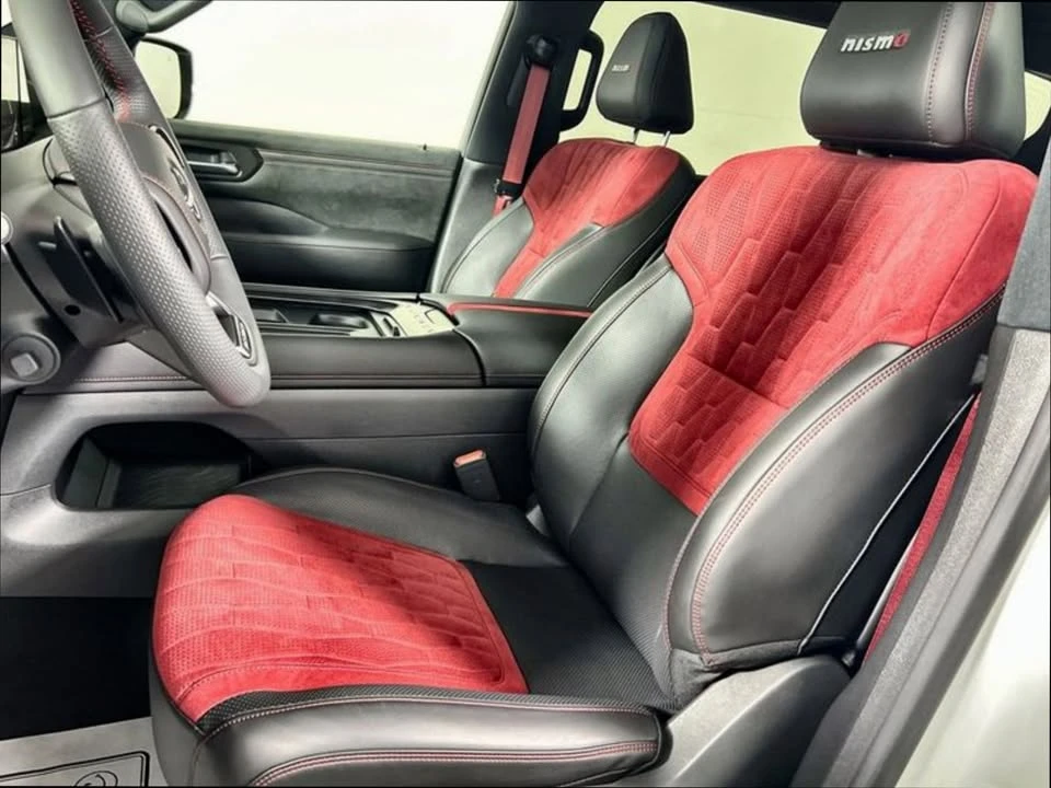 2026 Nissan Armada - Image 13 of 19