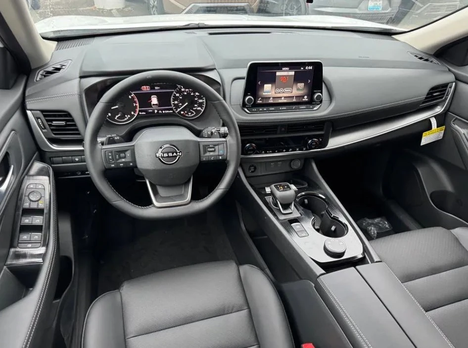 2026 Nissan Rogue - Image 6 of 12