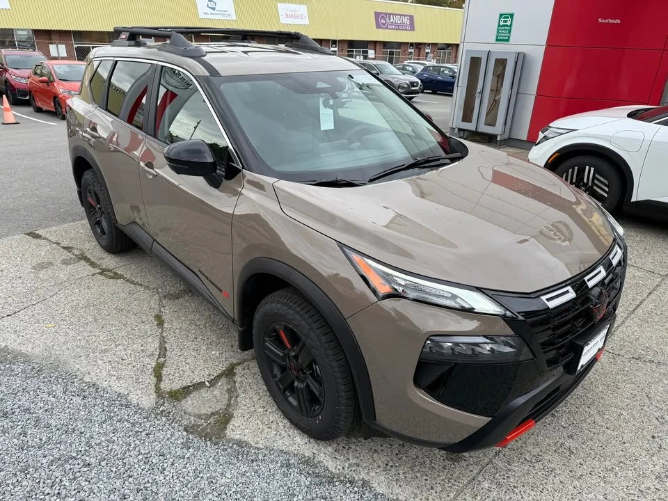 2026 Nissan Rogue - Image 3 of 15