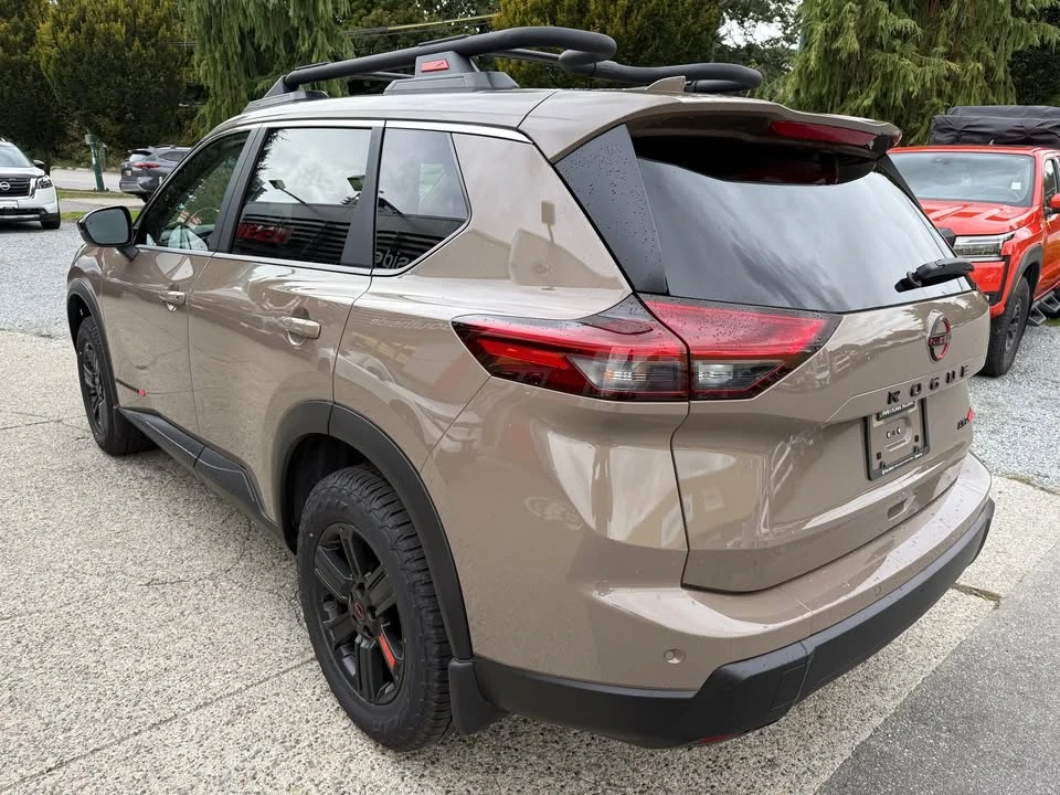 2026 Nissan Rogue - Image 9 of 15