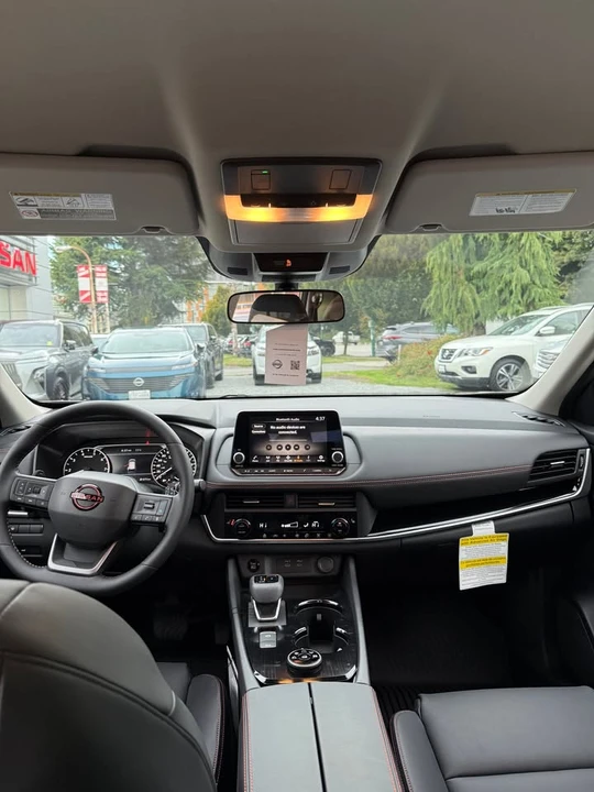 2026 Nissan Rogue - Image 11 of 15