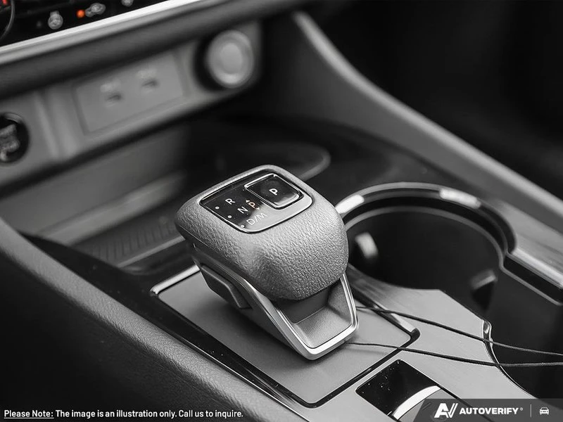 2026 Nissan Rogue - Image 13 of 20