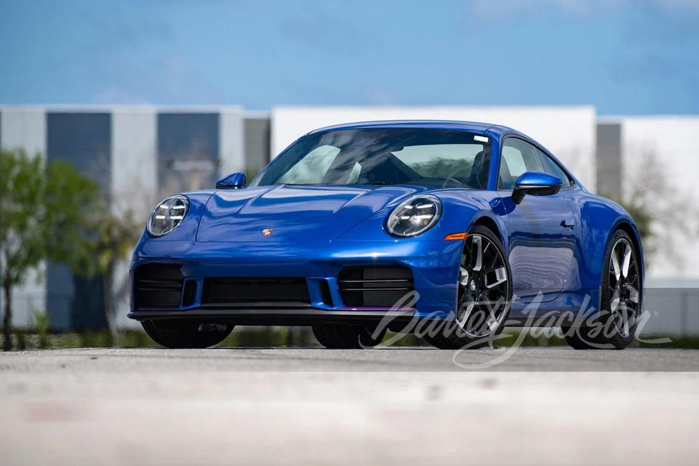 2026 Porsche 992 Carrera T - Image 19 of 29
