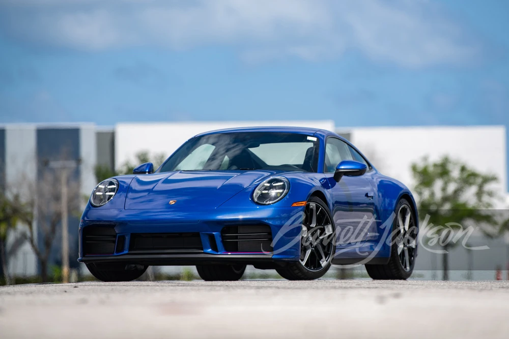 2026 Porsche 992 Carrera T - Image 15 of 29