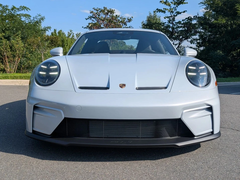 2026 Porsche 992 Carrera - Image 8 of 31