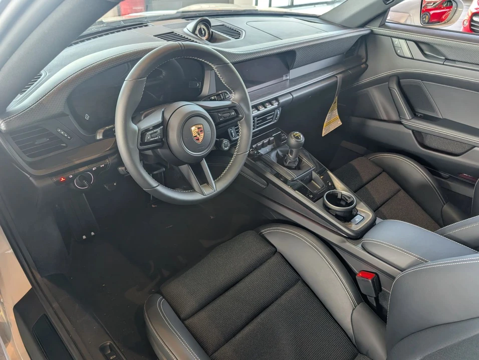 2026 Porsche 992 Carrera - Image 18 of 31