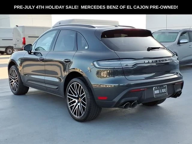 2026 Porsche Macan Electric - Image 8 of 11