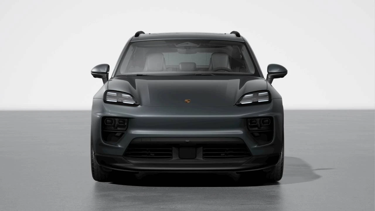 2026 Porsche Macan Electric - Image 8 of 10