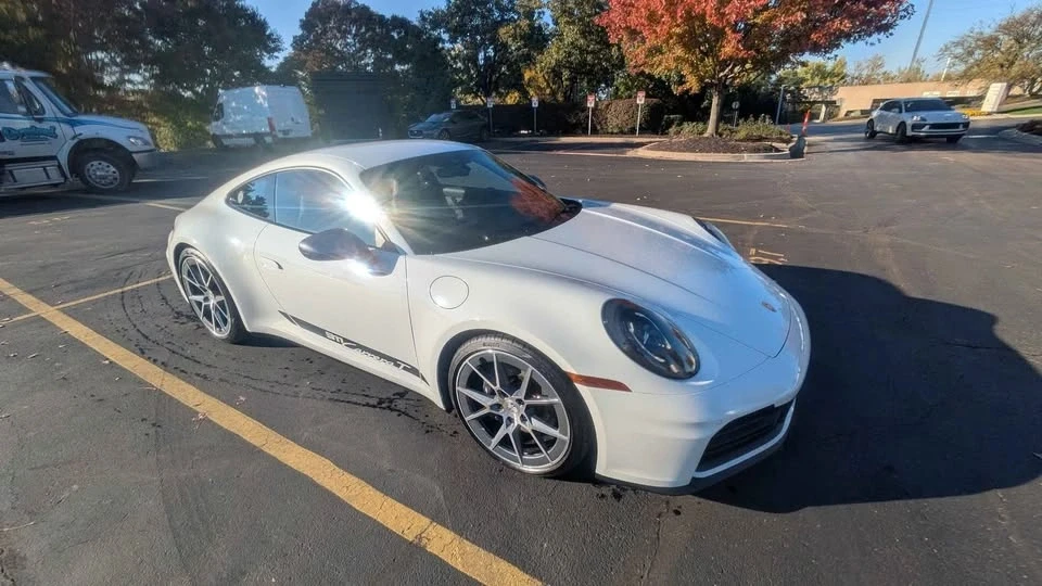 2026 Porsche 992 Carrera T - Image 5 of 8