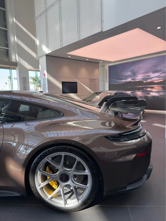 2026 Porsche 911 - Image 7 of 8