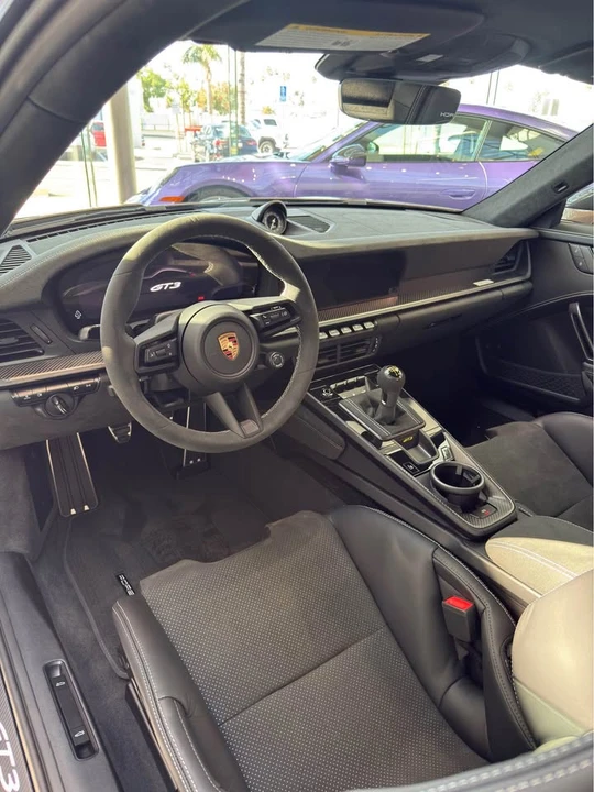 2026 Porsche 911 - Image 5 of 8