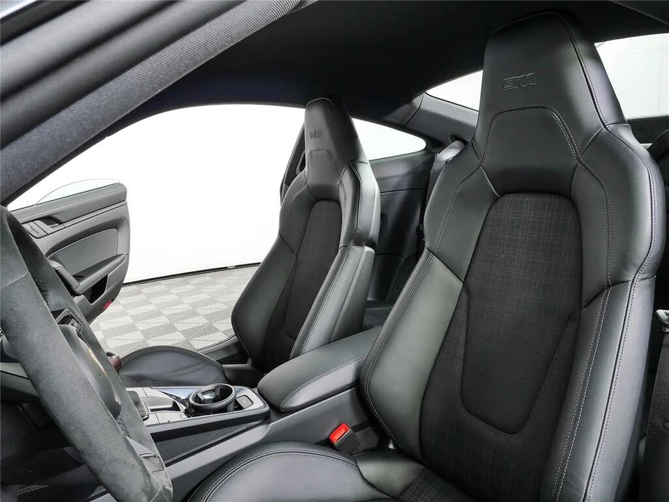 2026 Porsche 992 Carrera - Image 5 of 31