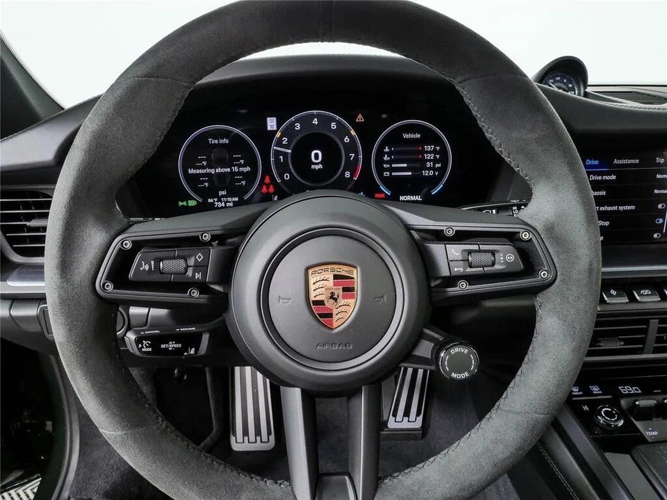 2026 Porsche 992 Carrera - Image 9 of 31