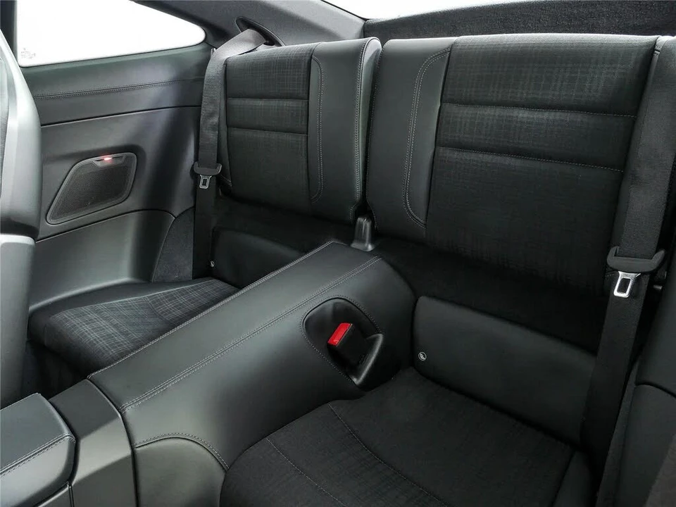 2026 Porsche 992 Carrera - Image 20 of 31