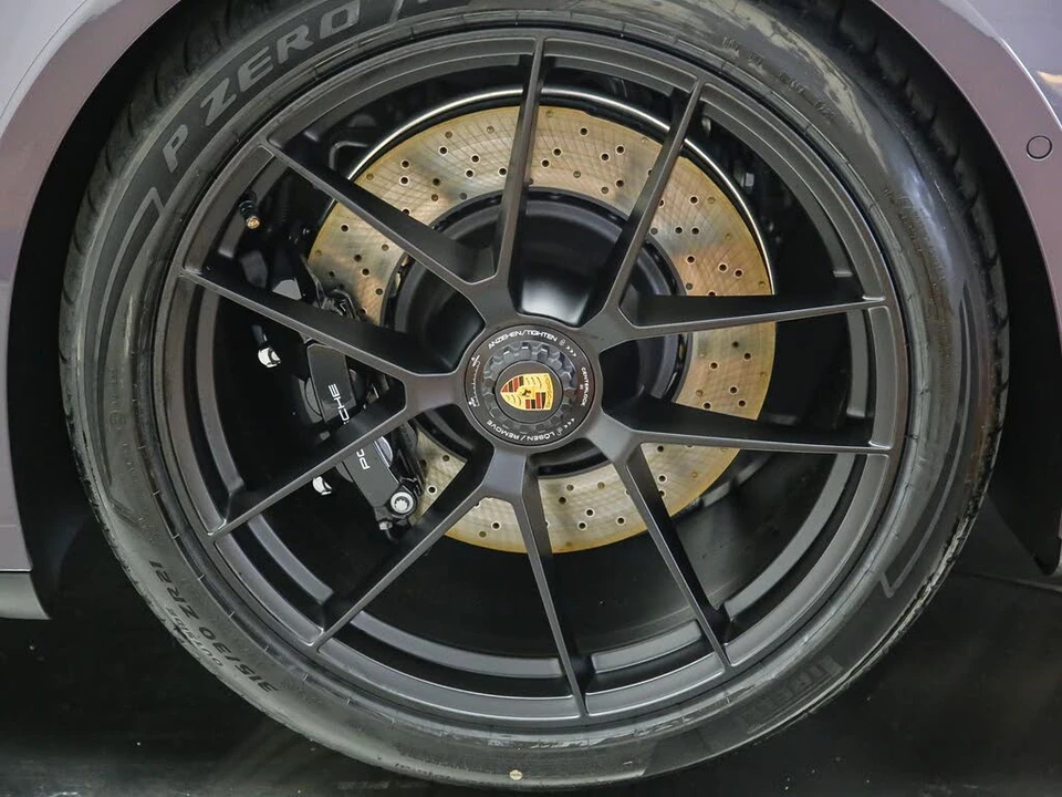 2026 Porsche 992 Carrera - Image 14 of 31