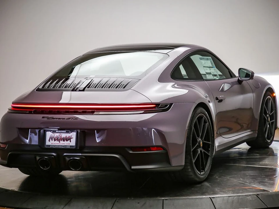 2026 Porsche 992 Carrera - Image 7 of 31