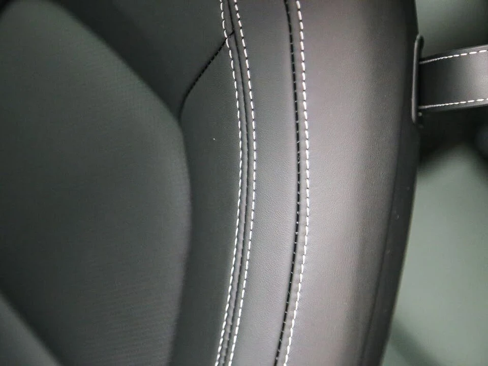 2026 Porsche 992 Carrera - Image 28 of 31