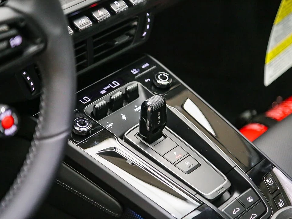 2026 Porsche 992 Carrera - Image 26 of 31