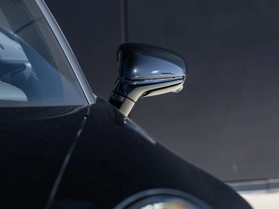 2026 Porsche 992 Carrera - Image 25 of 31