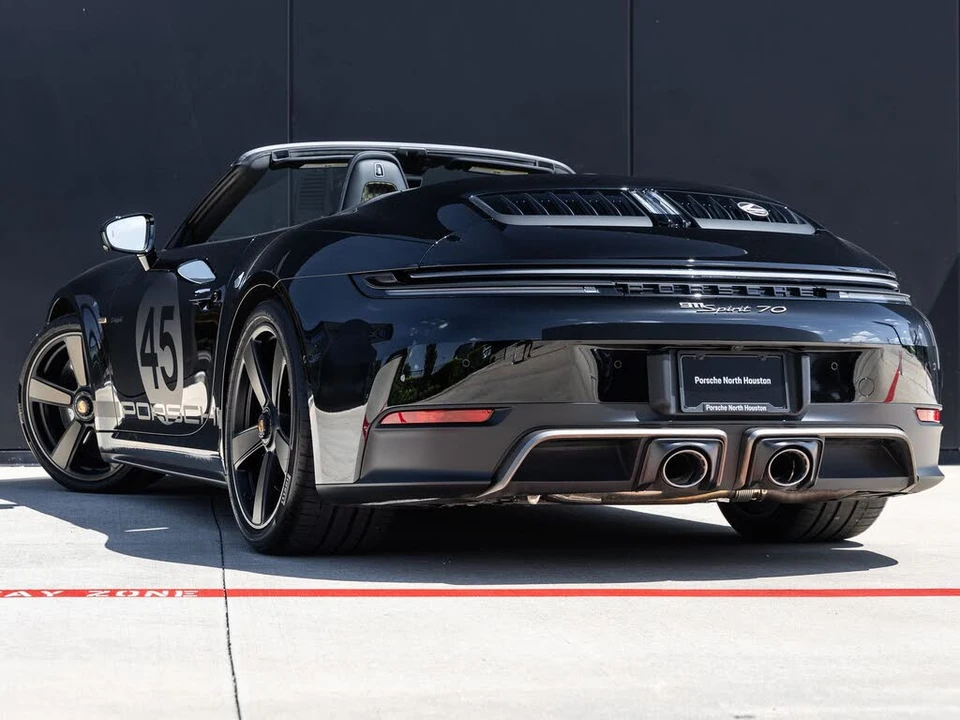 2026 Porsche 992 Carrera - Image 3 of 31