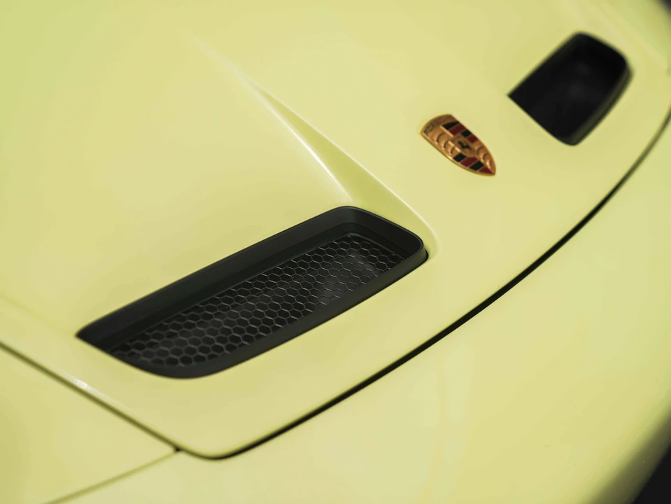 2026 Porsche 992 GT3 - Image 18 of 31