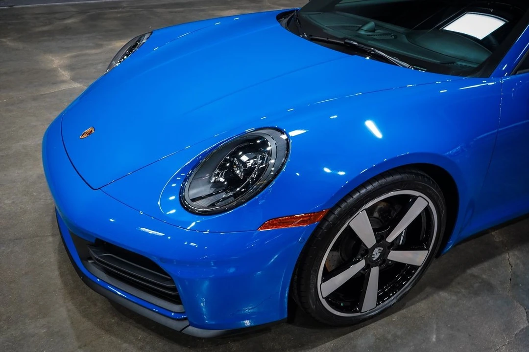 2026 Porsche - Image 26 of 31