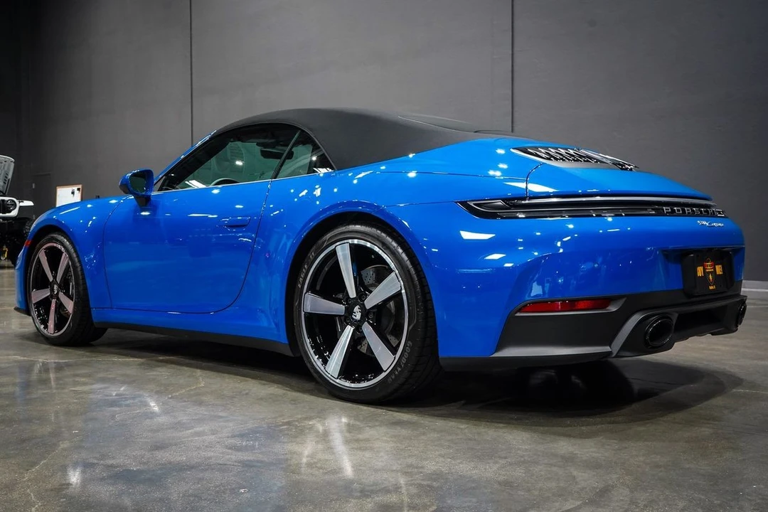 2026 Porsche - Image 21 of 31