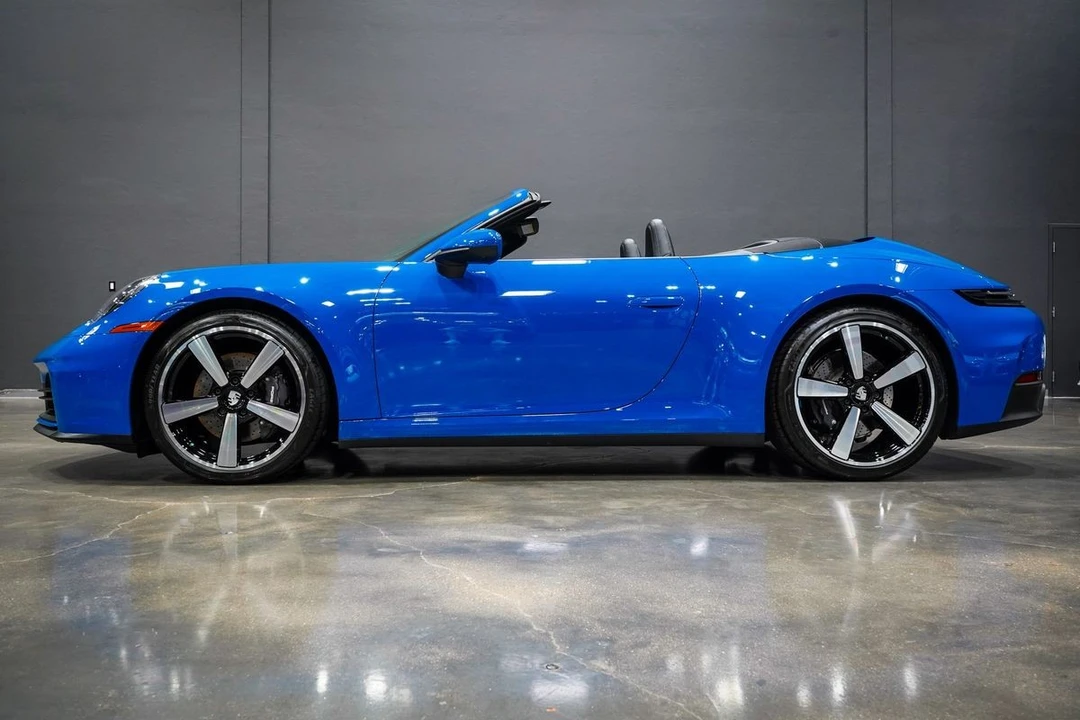 2026 Porsche - Image 2 of 31