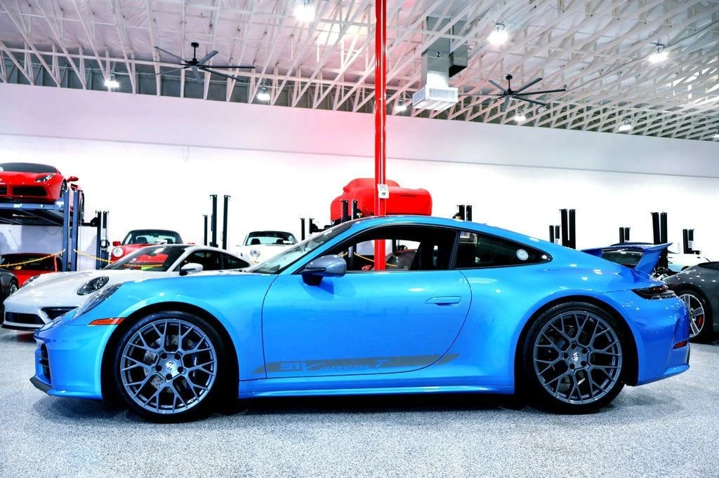 2026 Porsche - Image 2 of 12