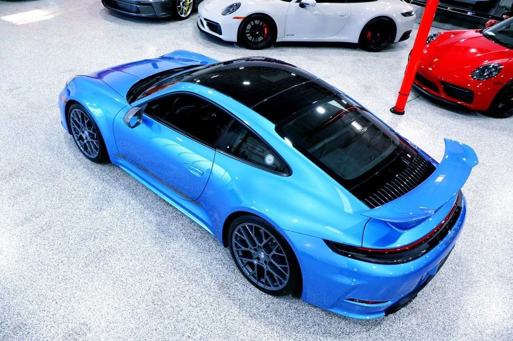 2026 Porsche - Image 10 of 12