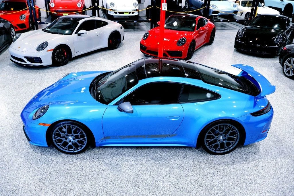 2026 Porsche - Image 7 of 12